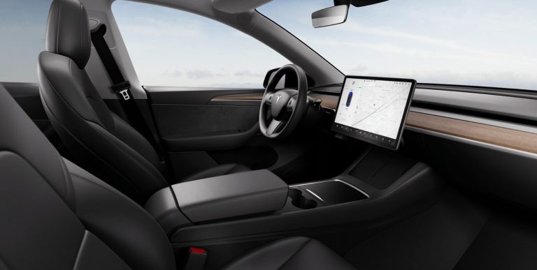 Tesla-Model-3-interior